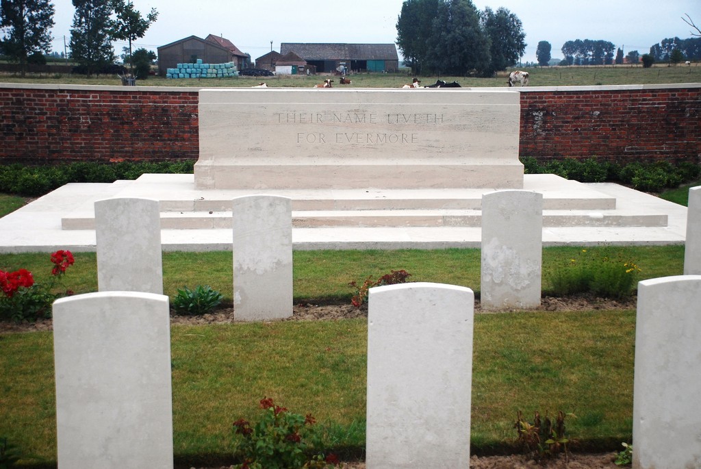 The Huts Cem Dikkebus Ieper Ypres