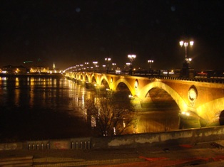 Pont de Pierre - Bordeaux stone bridge - at night