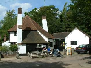 Fighting Cocks pub near Verulamium Lake