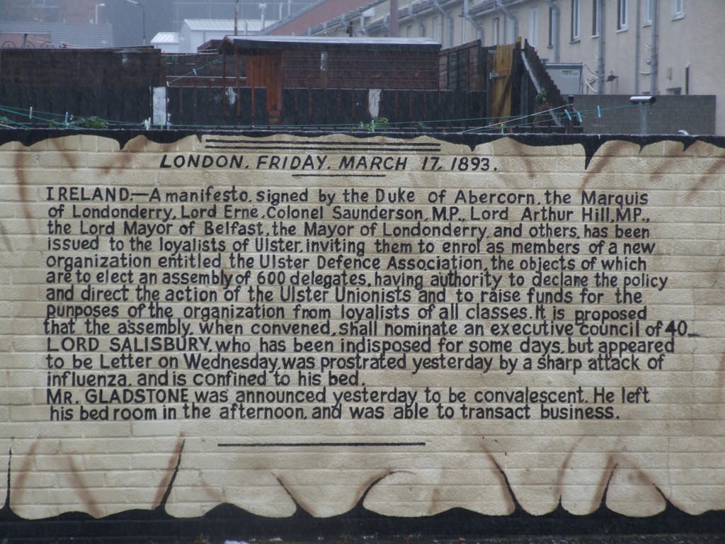 UDA manifesto mural.