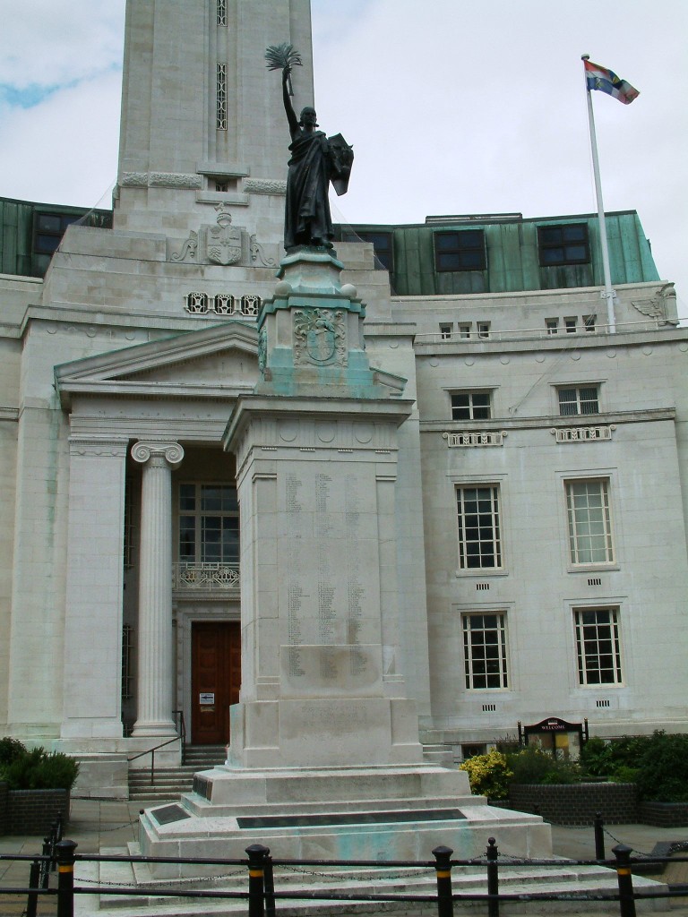 War memorial Luton