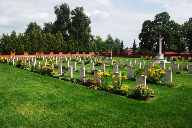 Malbork Commonwealth War Cemetery general layout