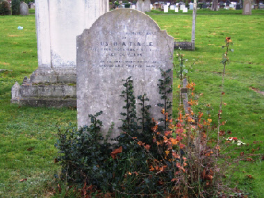 Susanna Tearle, 1827 Dagnall headstone in Dunstable Cemetery.